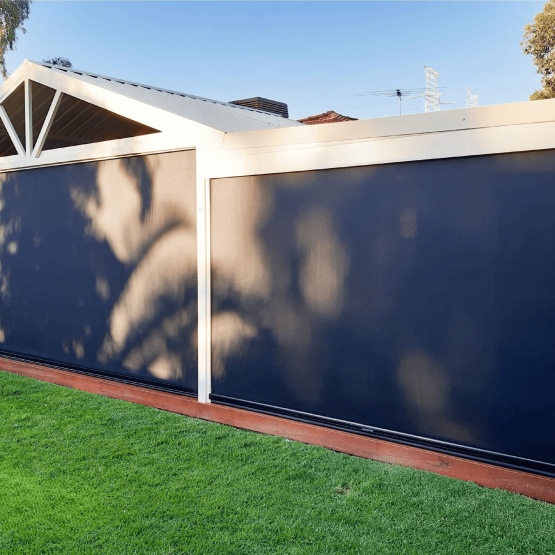 Ziptrak Outdoor Blind (2)