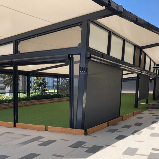 Ziptrak outdoor blind -  photos